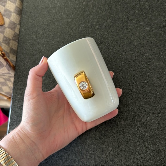 Fred and Friends “Engagement Ring” Coffee Cup - Picture 6 of 10